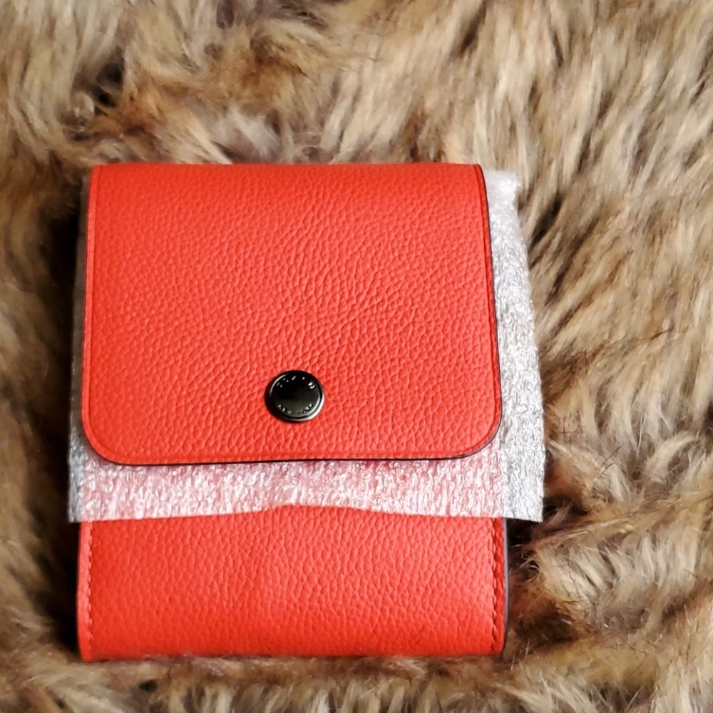 CoachWomans or man red leather grooming set Last One Sold Others Xo - Picture 1 of 4
